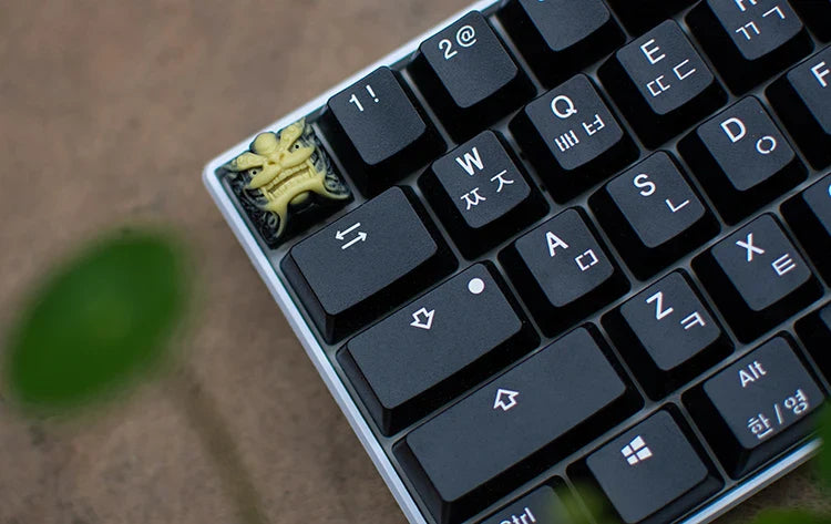 1pc handmade resin keycap for MX switches mechanical keyboard individuality Shishi keycap