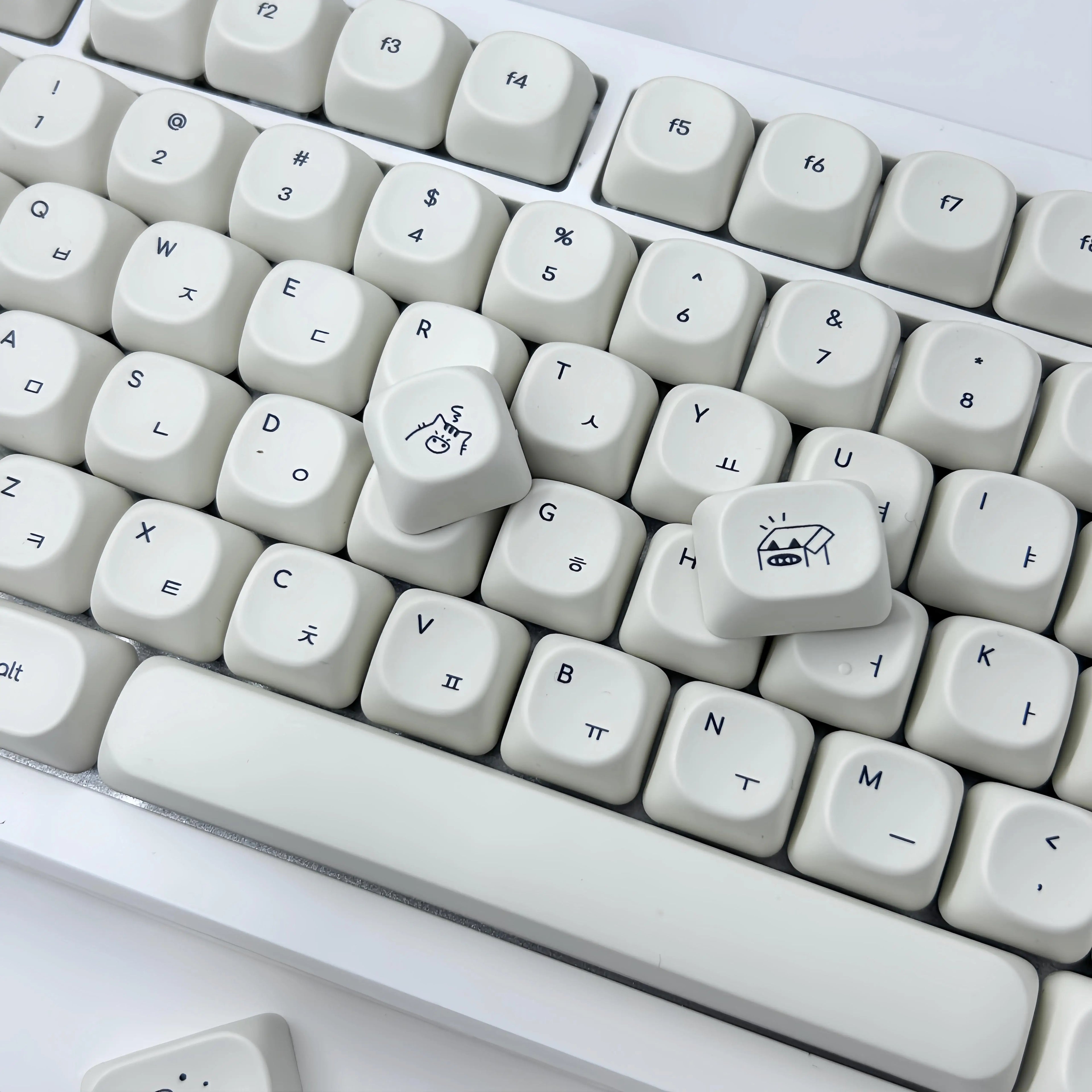 Simple Milky White Cute Cat Theme Keycap 124Keys PBT Sublimation MOA Profile Round Ball Caps Korean Mechanical Keyboard Keycaps