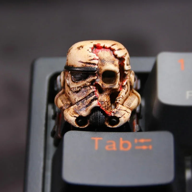 Battle-damaged Skull Key Cap Translucent Resin Keycaps Artisan Keycap Custom KeyCap for Mechanical Keyboard Accessories Gift
