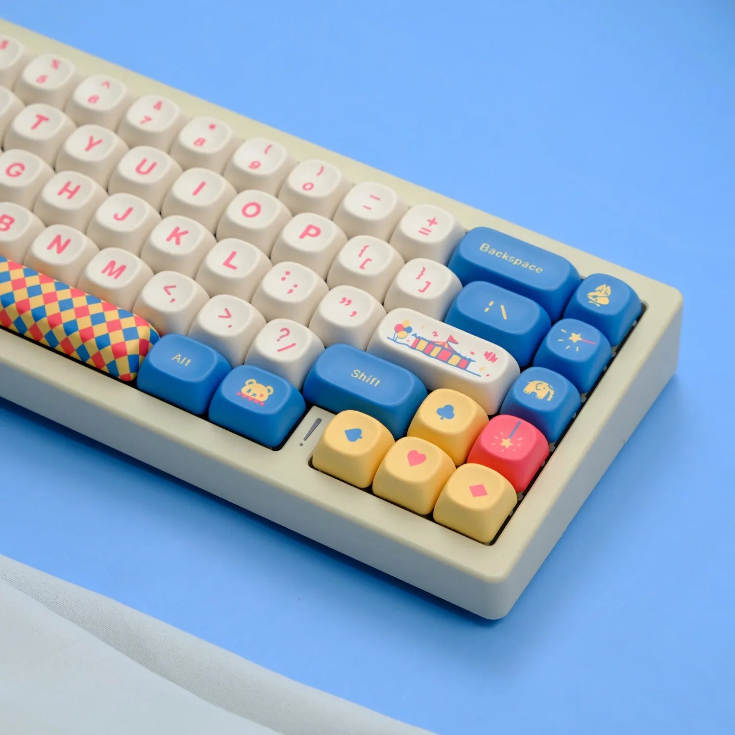 125 Keys/Set Cute Cats Circus Keycaps XDA Profile PBT Anime Game Keycaps for DIY MX Switches Minimalism Mechanical Keyboard Caps