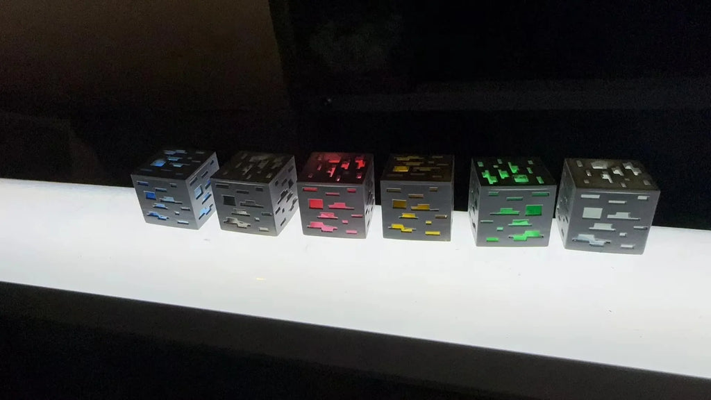 1Pc/6Pcs Keycap Game Single My World Three-Dimensional Creative Light-Transmitting Keycap Esc Ore Keycap
