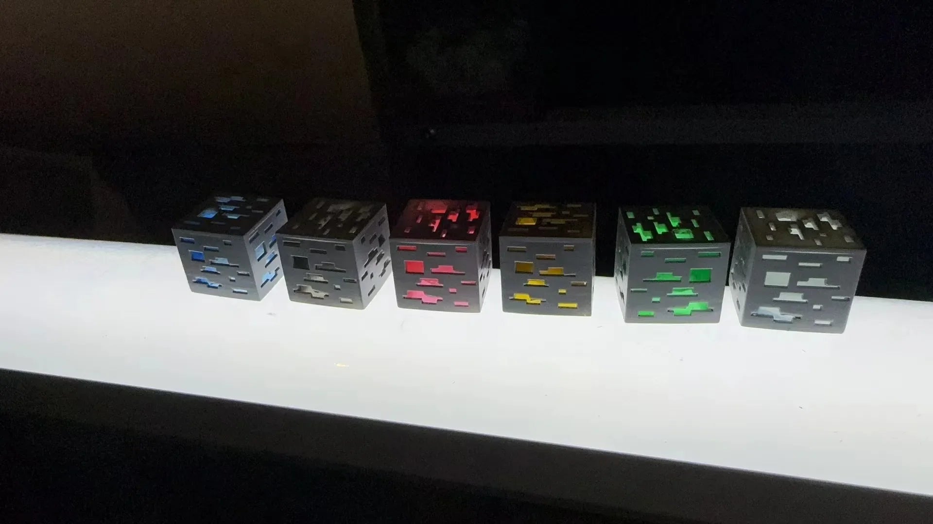 1Pc/6Pcs Keycap Game Single My World Three-Dimensional Creative Light-Transmitting Keycap Esc Ore Keycap