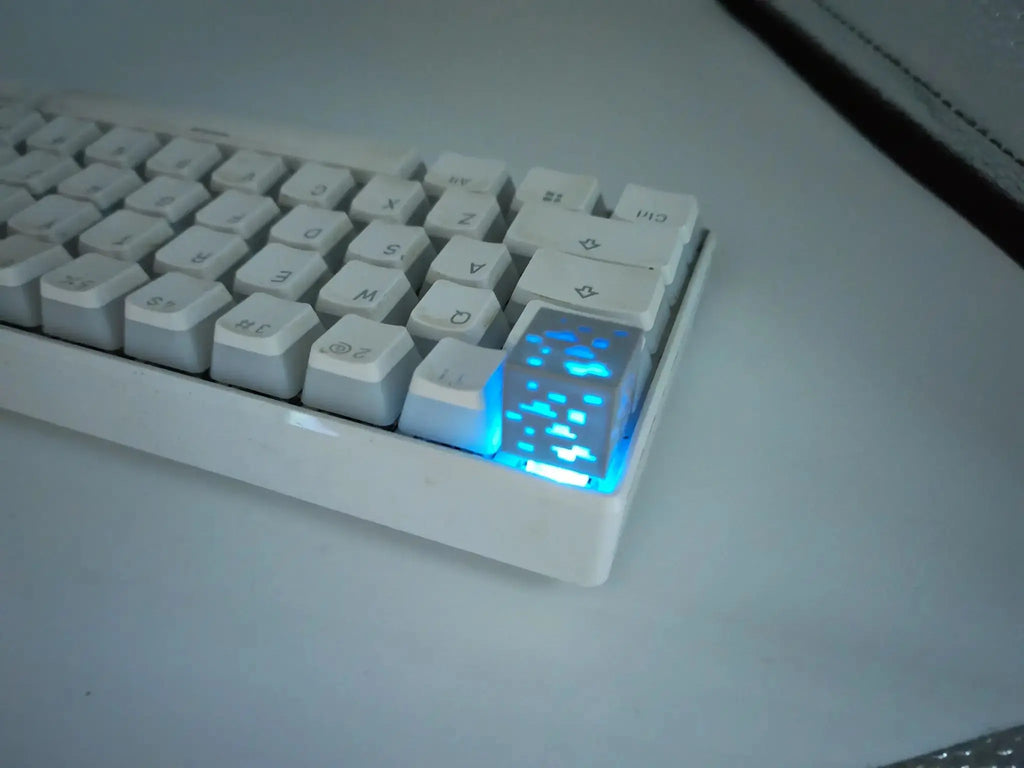 1Pc/6Pcs Keycap Game Single My World Three-Dimensional Creative Light-Transmitting Keycap Esc Ore Keycap